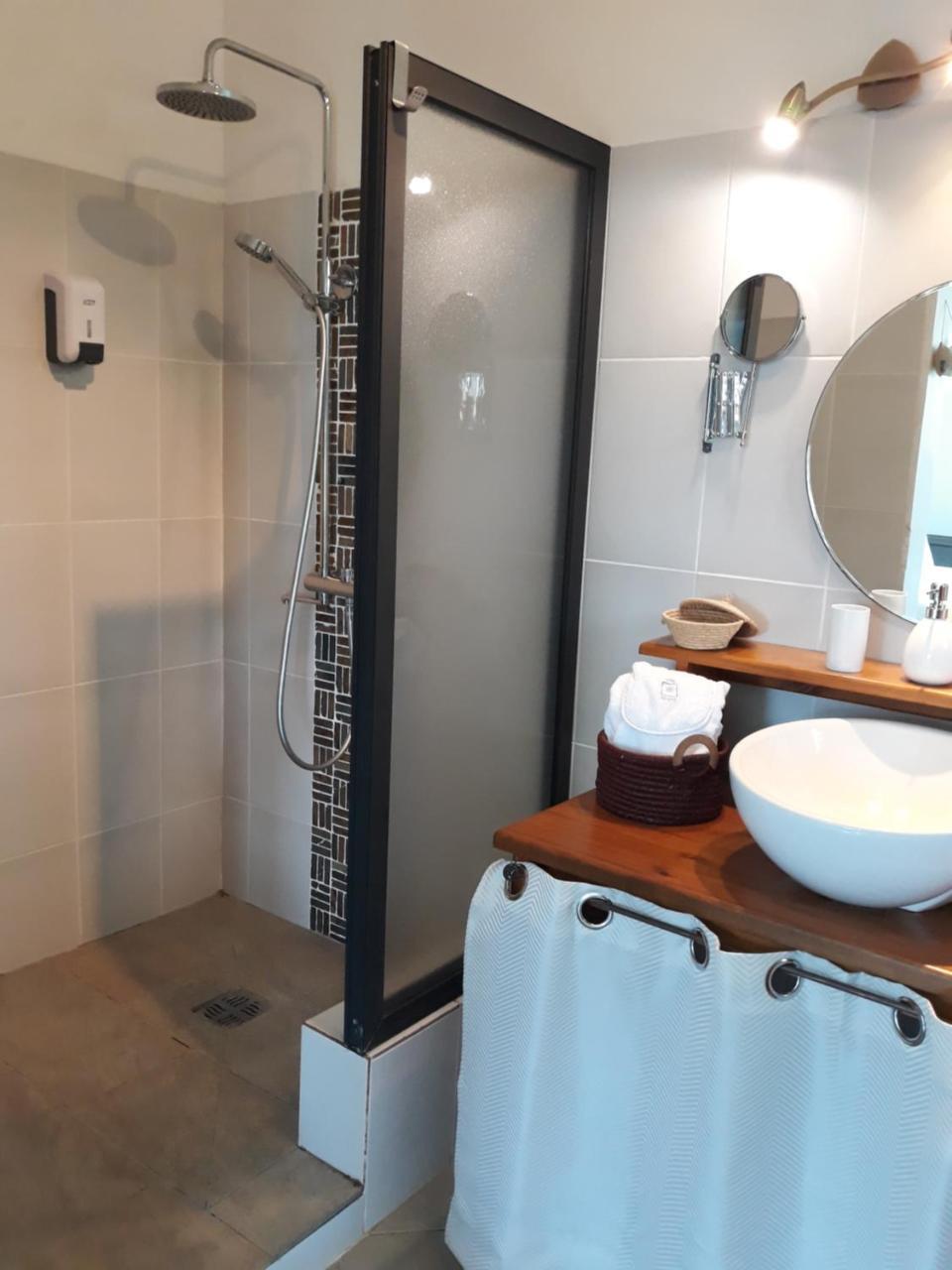 Villa Belza Et Spa (Adults Only) Saint Pierre Luaran gambar